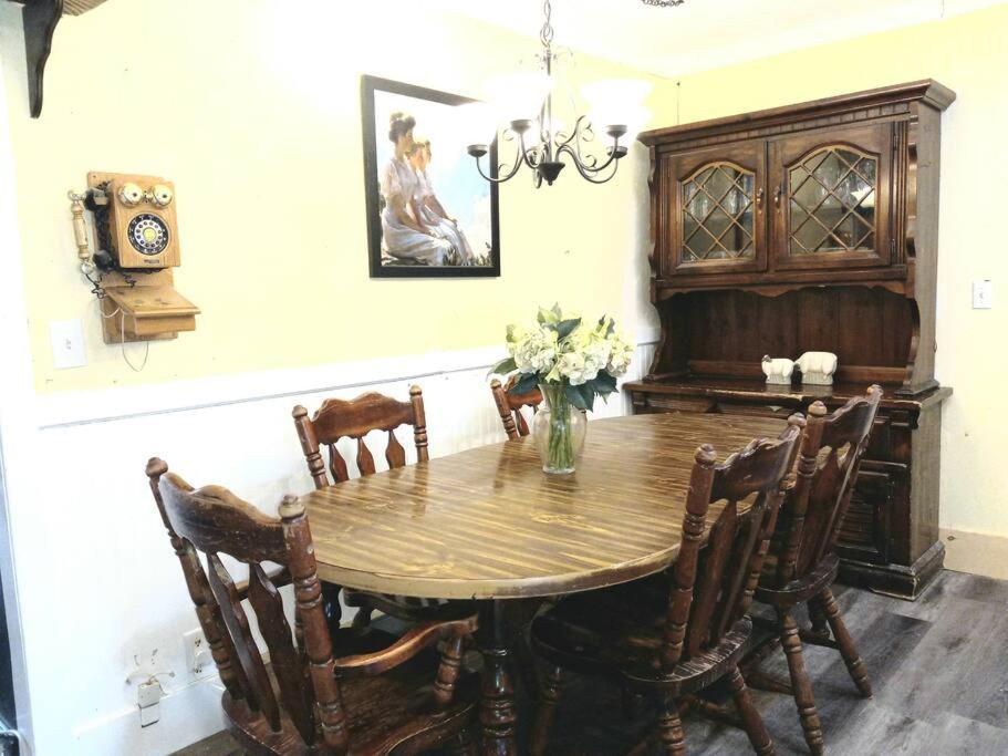 The Goulding Cottage And Farm - 4 Beds, 3 Baths Henrieville Zewnętrze zdjęcie